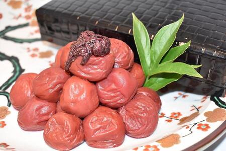 高級南高梅しそ漬梅400g入 紀州塗箱 網代模様仕上 [SW83]