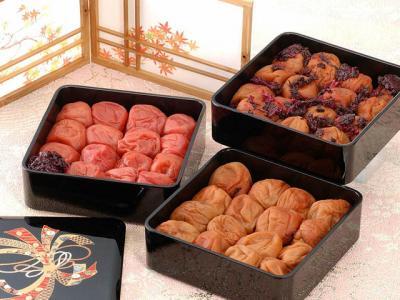 紀州南高梅　うるし三段重ね