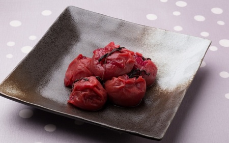 ご家庭用 大容量 紀州南高梅 しそ漬 つぶれ 塩分約15% 700g×2 [YM16][ymdm006]