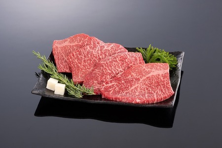 「熊野牛」 特選モモステーキ 300g（約100ｇ×3枚） 4等級以上和歌山県産 黒毛和牛
