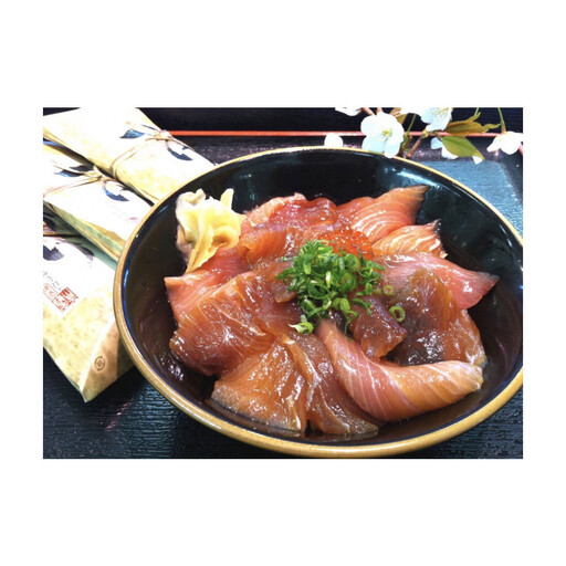 ＜水産加工大賞受賞！＞づけ丼・昆布じめ丼の素セット(づけ丼×3本・昆布じめ丼×1本・計4本×6回お届け)