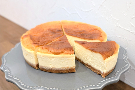チーズケーキ(14cmホール)