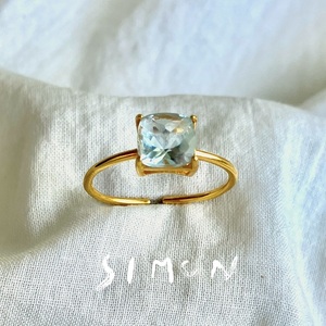 指輪 スイスブルートパーズ スクエア リング フリーサイズ 7〜11号程度