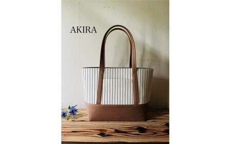 [2026年6月上旬発送開始][ AKIRA オリジナル][マツコの知らない世界 で紹介されました!]大きなトートバッグ レディスショルダータイプ ストライプ×薄茶デニム A4対応 大きい 大容量 軽量 軽い 横型 日本製 キャンバス 肩掛け 通勤 通学 上質 カジュアル オシャレ シンプル レディース カバン 鞄 バック
