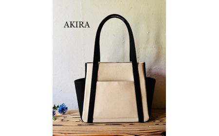 [2026年6月上旬発送開始][ AKIRA オリジナル][マツコの知らない世界 で紹介されました!]中型レディストートバッグ ダブルポケット ライトベージュ×黒帆布 多収納 6ポケット 軽量 軽い 日本製 キャンバス 通勤 通学 大容量 上質 カジュアル オシャレ レディース カバン 鞄 バック