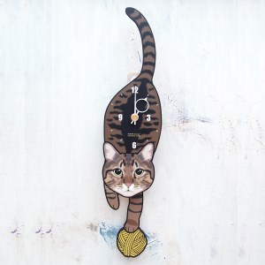 キジトラ-猫の振り子時計(手に持たせるものを15種類の中から選べる) C