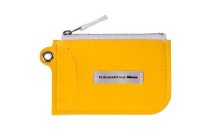 ＼年内発送／パスケース/ イエロー M077