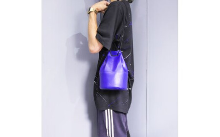 ＼年内発送／巾着ポーチ/ ブルー M107