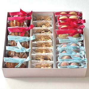 猫モチーフの焼菓子アソートL