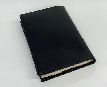 革工房いんのしま山羊革(ゴート)ブックカバー文庫本サイズ(色:ブラック)