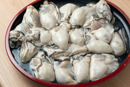 広島安芸津産 牡蠣むき身 2kg[配達不可:離島][配送時期:2026年3月〜4月中旬]