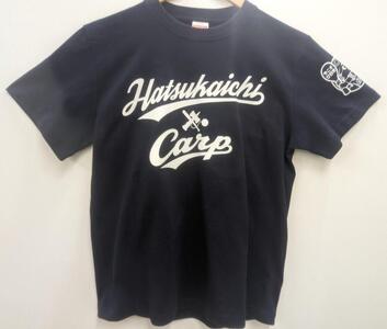 「今こそ、廿日市」カープコラボTシャツ(紺・Sサイズ)[広島東洋カープ CARP カープ プロ野球 NPB 球団 マツダスタジアム カープ カープ カープ 広島]