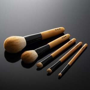 熊野化粧筆 柿渋染め 熊野筆5P[メイクブラシ 化粧筆 フェイスブラシ チークブラシ アイシャドウブラシ 柿渋染 熊野筆 伝統工芸 職人技 高級筆 セット] 14-59