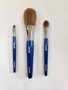 熊野化粧筆 マスクメイクセット(軸色:青) [メイクブラシ 化粧筆 フェイスブラシ ファンデーション チーク パウダー ハイライト コスメ 美容 スキンケア 立体感 透明感 ツヤ感 マット肌 ナチュラルメイク しっかり しわ シミ 毛穴 クマ 乾燥 ほうれい線 たるみ くすみ テカリ 崩れ 皮脂 乾燥肌 敏感肌 ニキビ 黒ずみ 色ムラ 赤み] 21-53