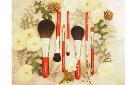 熊野化粧筆 レッドパール7本セット&携帯用ポーチB-J [メイクブラシ 化粧筆 フェイスブラシ ファンデーション チーク パウダー ハイライト メイク コスメ 美容 スキンケア 立体感 透明感 ツヤ感 マット肌 ナチュラルメイク しっかり しわ シミ 毛穴 クマ 乾燥 ほうれい線 たるみ くすみ テカリ 崩れ 皮脂 乾燥肌 敏感肌 ニキビ 黒ずみ] 22-1