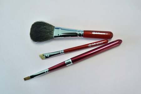 熊野化粧筆 レッドパール3本セット BR-S-1[メイクブラシ 化粧筆 フェイスブラシ チークブラシ アイシャドウブラシ 熊野筆 伝統工芸 職人技 高級筆 セット ギフト 贈り物] 22-13
