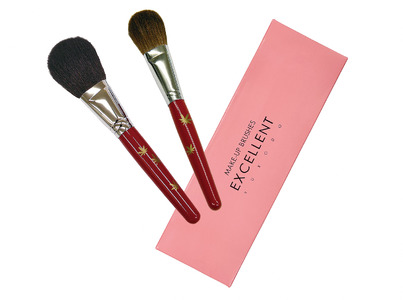 熊野化粧筆 2本セット Dタイプ[メイクブラシ 化粧筆 フェイスブラシ チークブラシ アイシャドウブラシ 熊野筆 伝統工芸 職人技 高級筆 セット ギフト 贈り物] 25-3