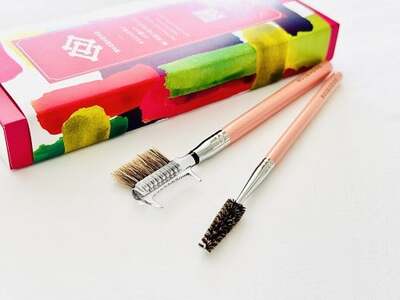 熊野化粧筆 萌眉お手入れ必須アイテム2本セット[メイクブラシ 化粧筆 アイブロウブラシ 眉毛 眉 アイブロウ アイメイク 目元 美眉 ナチュラル 熊野筆 伝統工芸 職人技 高級筆 セット ギフト プレゼント 贈り物 ] 27-111