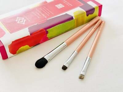 熊野化粧筆 萌定番アイメイク3本セット[メイクブラシ 化粧筆 アイシャドウブラシ アイライン 涙袋 アイメイク 目元 熊野筆 伝統工芸 職人技 高級筆 セット ギフト 贈り物] 27-166