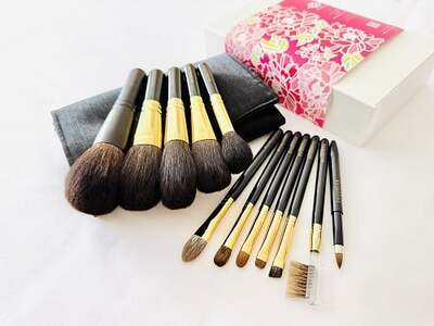 熊野化粧筆 オールプレミアムフルセット[メイクブラシ 化粧筆 フェイスブラシ チークブラシ アイシャドウブラシ 熊野筆 伝統工芸 職人技 高級筆 セット ケース ギフト 贈り物] 27-185