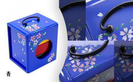 お弁当箱「遊山箱」(桜柄)[青]3段重ねの木製