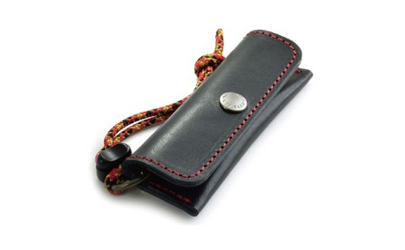 スティック型コインケース バンナイズ オイル シュリンク レザー 本革 財布 コンパクト ファッション小物 ブラック / レッド