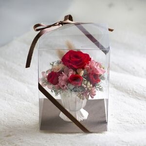 赤薔薇・ピンク紫陽花のプリザーブドフラワーアレンジメント(クリアケース付き)
