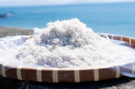 【愛媛県・佐田岬直送】木嶋水産の釜揚げしらす 1kg（250g×4パック）※離島への配送不可 IKTP010