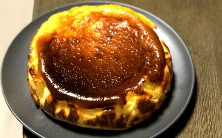 [四国一小さな町のお菓子屋]bon appetit バスク風チーズケーキ