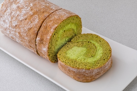 0130401 池川茶園の茶畑ロールケーキセット(煎茶・ほうじ茶)