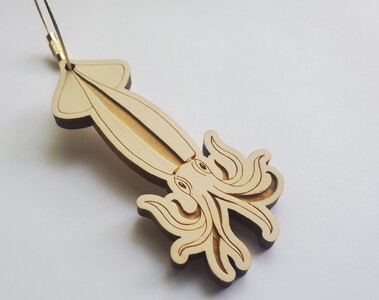 [スルメイカ・ニッケル]11種から選べる ヒノキ薫る 魚のウッドキーホルダー