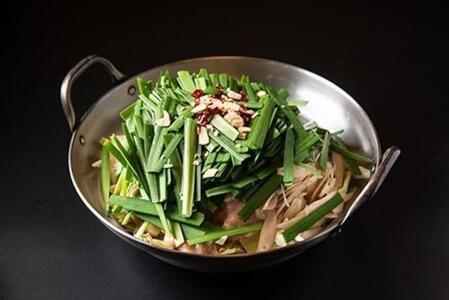 博多の名店「なごみ」の[もつ鍋(醤油味)]+辛麹100