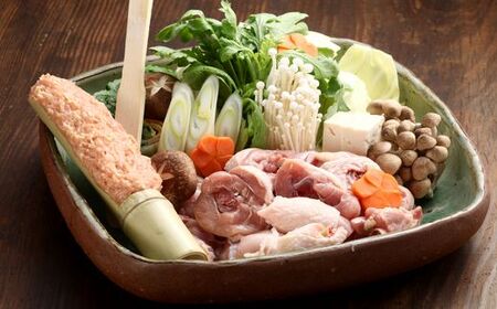 博多若杉もつ鍋+水炊き(各4〜5人前)[株式会社Skyward]