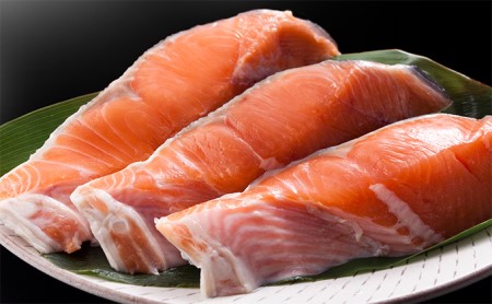 北海道産時鮭半身切身1.3kg（天然塩付）