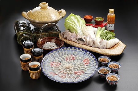 日本料理てら岡・虎ふぐ「風雅」コース(4〜5人前)