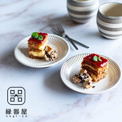 小石原焼 カネハ窯 飛び鉋プレートセット【小】(白×白ツヤ) AA105