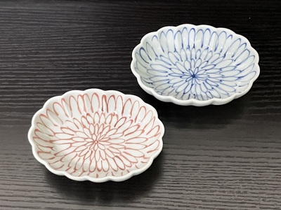 伊万里焼 菊(青・赤)菊形小判千代口セット