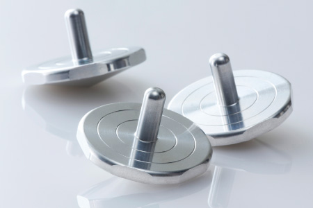 上峰町の金属加工会社製「上峰 精密コマ」 3個セット[受注生産!!]