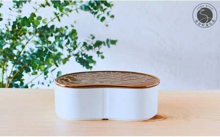 有田焼 飴釉/白釉 バイカラー 繭型蓋物[ARITAYAKI-STORE]食器 うつわ ハレの日 めでたい おもてなし おせち 高級食器 ハンドメイド A22-49