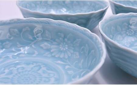 有田焼 唐草彫り 小鉢5ケセット(青磁)陶窯みかわや
