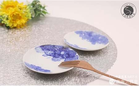 有田焼 BLUE ESPUMA / 丸小皿 2枚(深海三龍堂) 手のひらサイズ 豆皿 豆小皿 かわいい モダン 菓子皿