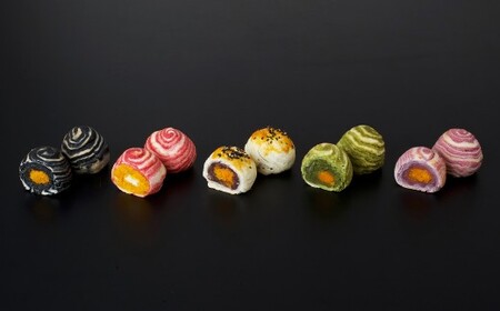 5種類のカラフルな月餅 “ナガサキムーンケーキ" 10個入 月餅 ケーキ スイーツ お菓子