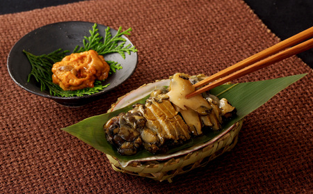 天然黒あわびのくえだし柔らか煮(特大)と高島粒ウニ