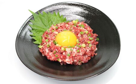純 国産 熊本 馬刺し ユッケ 600g ( 150g × 4パック) | 肉 にく お肉 おにく 馬 馬刺 ゆっけ 桜ゆっけ 桜ユッケ 馬肉 小分け 専用タレ 熊本県 玉名市