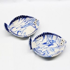 暘谷焼聖山窯 カレイの形の中皿(マーブル模様)2枚 AQ07
