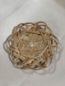 [ふるなび限定][毎月数量限定][竹細工 白竹 コースター ツヤなし(身)]六芒星デザイン 自然素材 手仕事の美 宮崎県三股町産真竹使用[MI623] FN-Limited