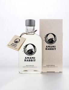 黒糖焼酎「AMAMI RABBIT」[世界自然遺産 登録記念] - 黒糖 焼酎 湯湾岳の水 自然環境保護 アマミノクロウサギ