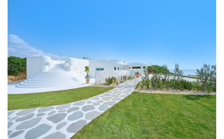 プリシアリゾートヨロンスイートヴィラぺア宿泊券(1泊朝食付)