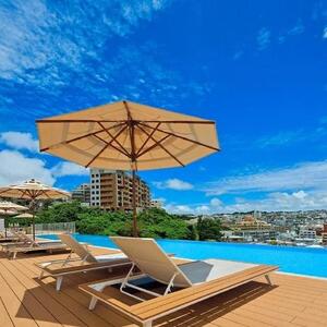 ノボテル沖縄那覇/平休日1泊朝食付 ペア宿泊券