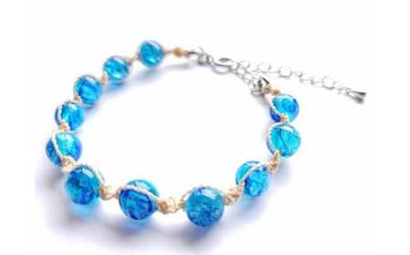 宮古島産苧麻糸とホタルガラスのブレスレット(フリーサイズ)